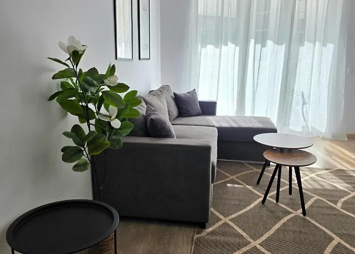 Magnet Self Check-in * Tirana